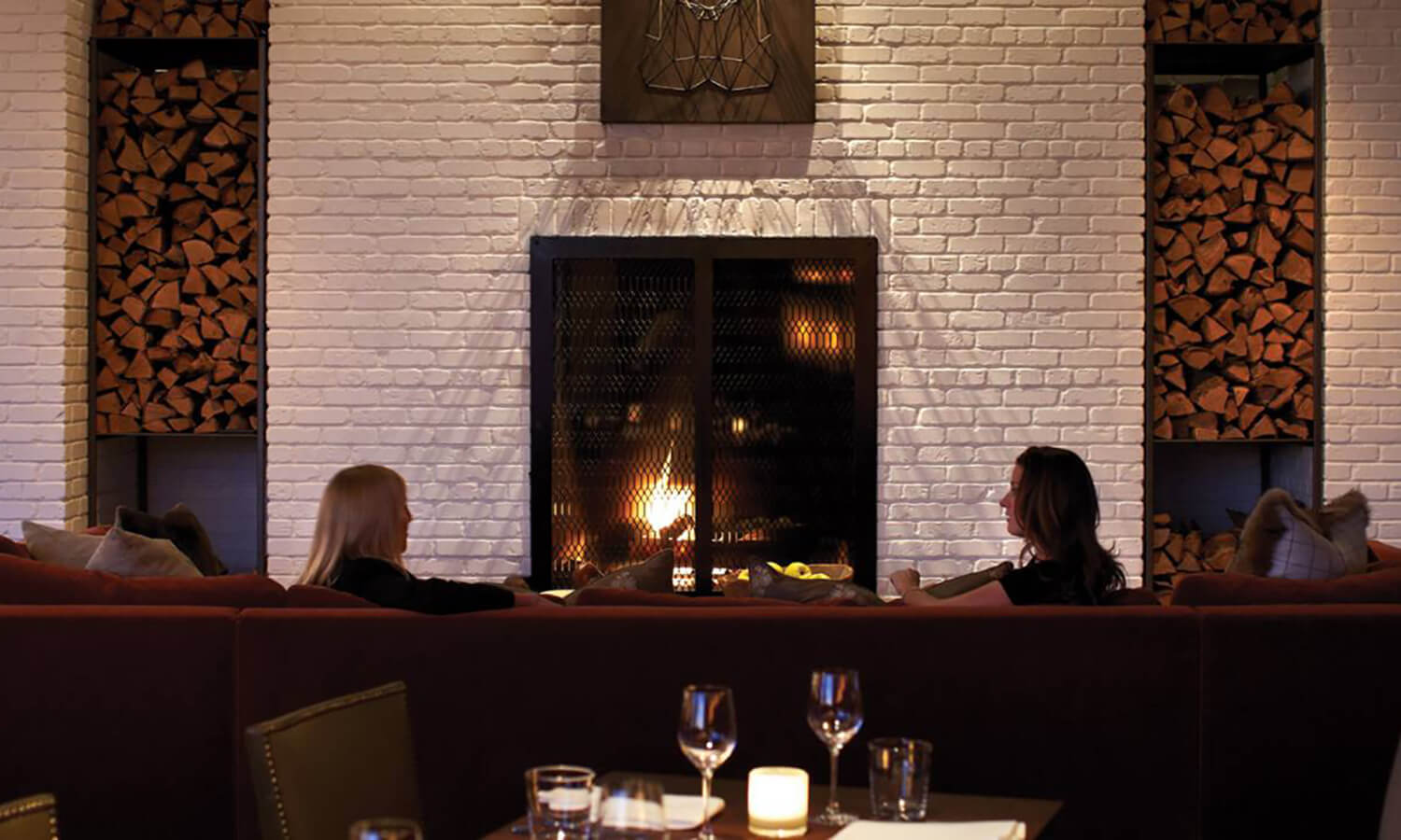 Towerbridge Painted Thin Brick - Baltimore Restaurant Towerbridge Painted Thin Brick - Baltimore Restaurant